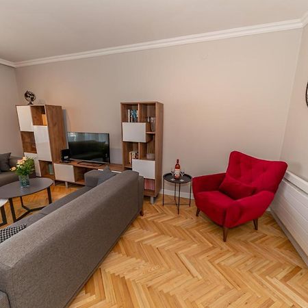 City Center De Lux Apartment Bar Buitenkant foto